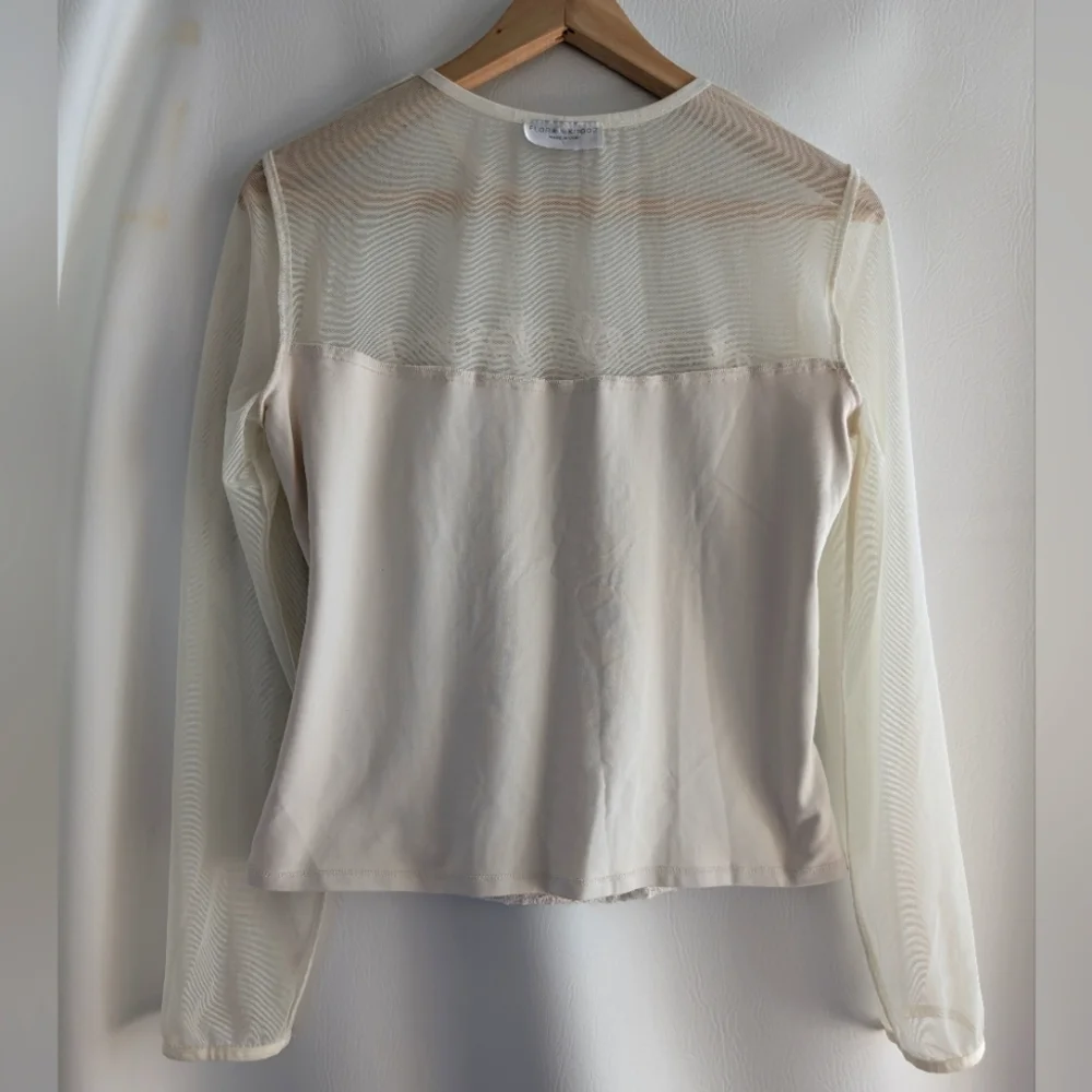 Flora Nikrooz Cream Lace Stretch Top Sheer Long Sleeves - L